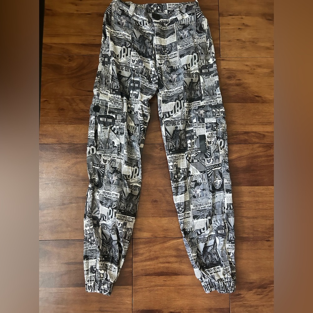 Blackmilk Avatar Legend of Korra Cargo Pants Aus Size 8
